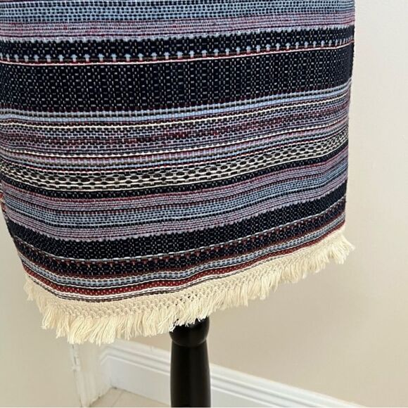 Venus cut out sleeveless tweed dress - Picture 5 of 7